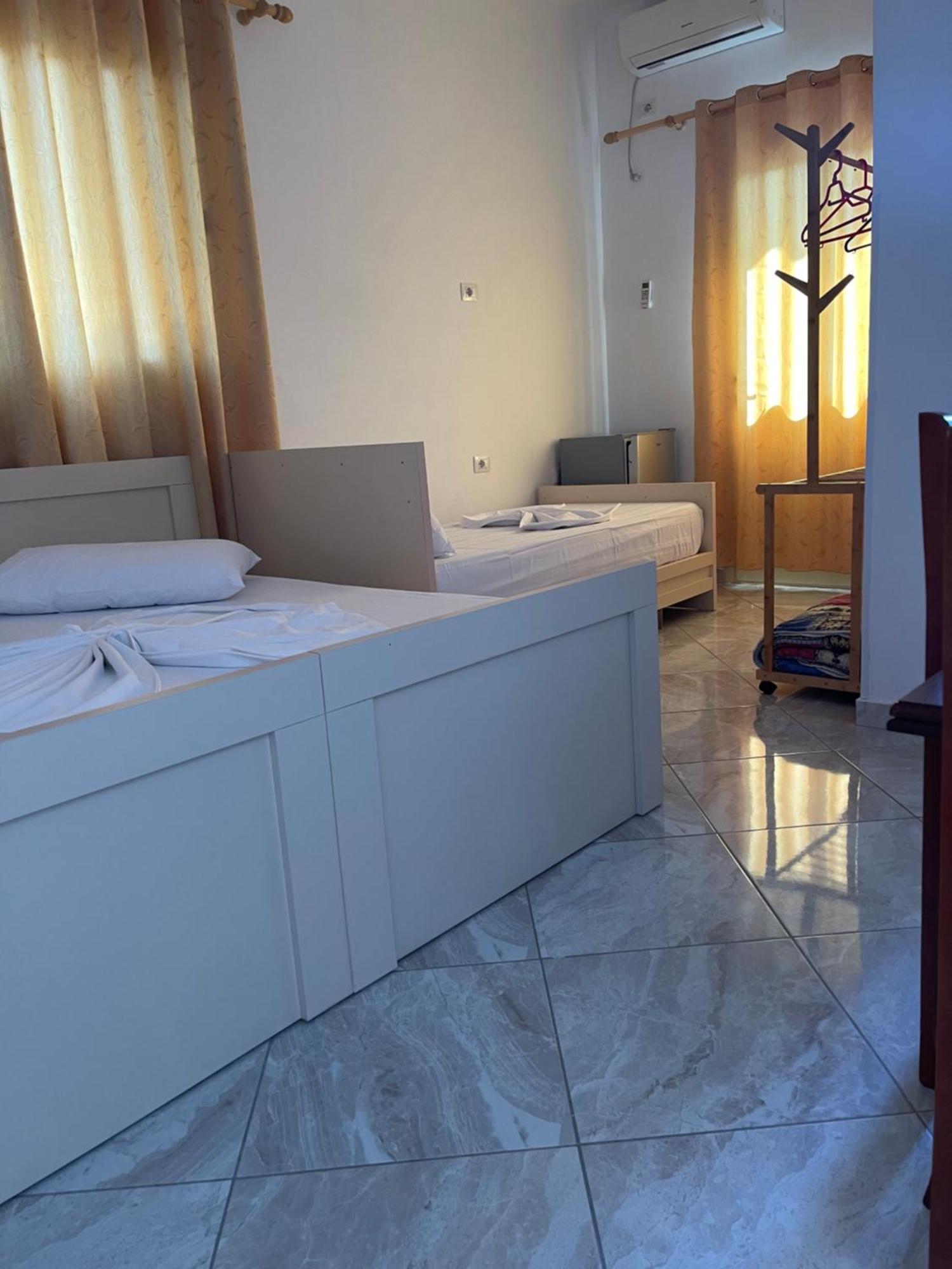 Kristeo Apartment Vlore Ngoại thất bức ảnh